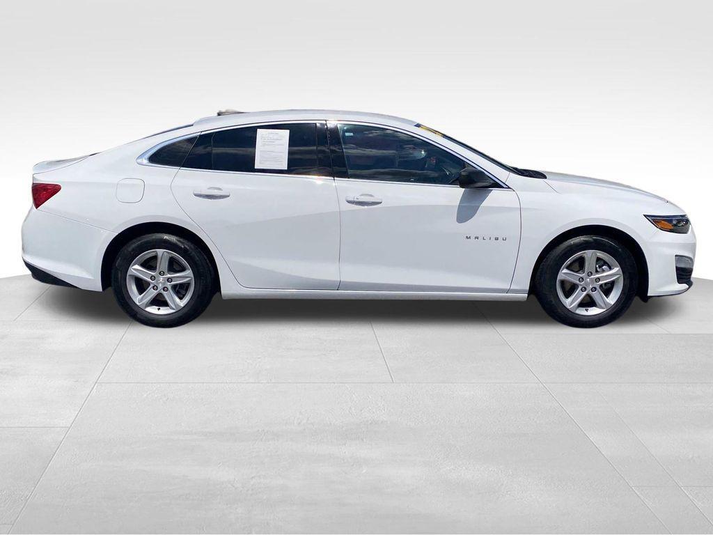 used 2022 Chevrolet Malibu car, priced at $18,490