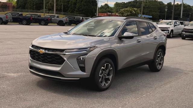 new 2025 Chevrolet Trax car, priced at $23,585