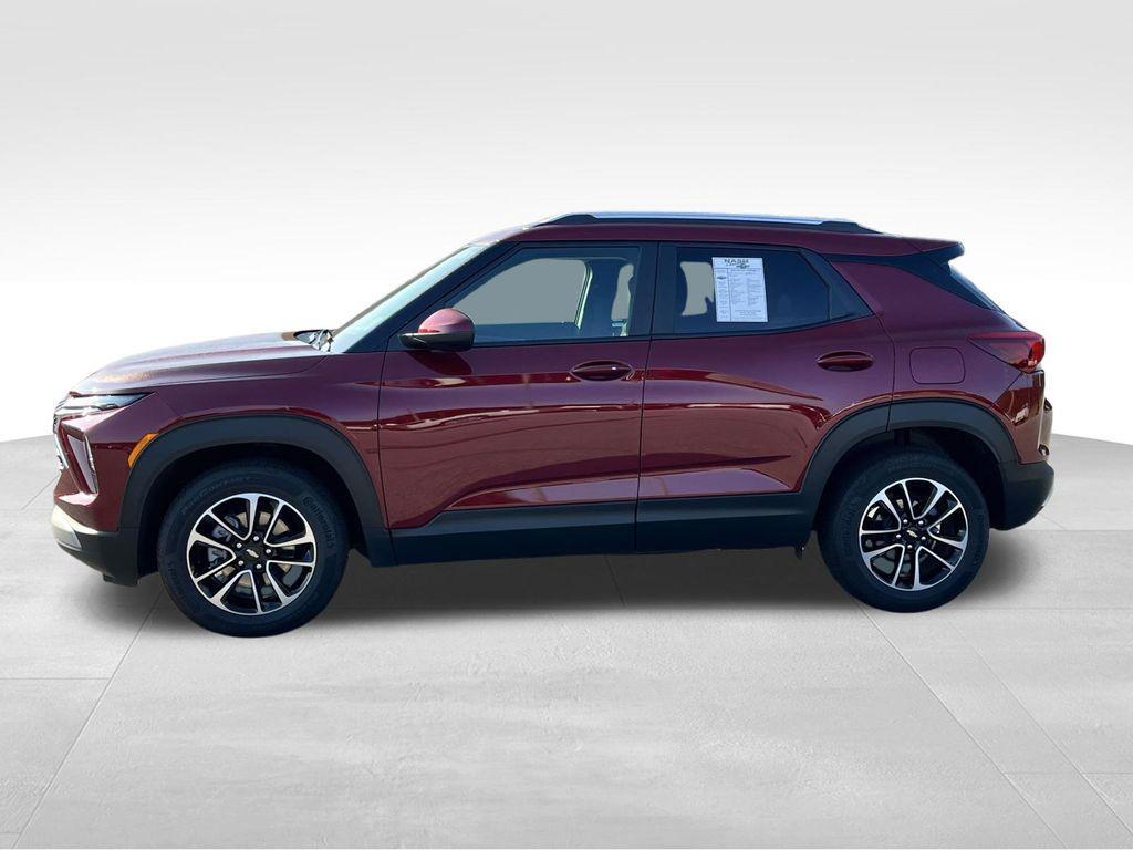new 2025 Chevrolet TrailBlazer car, priced at $22,957