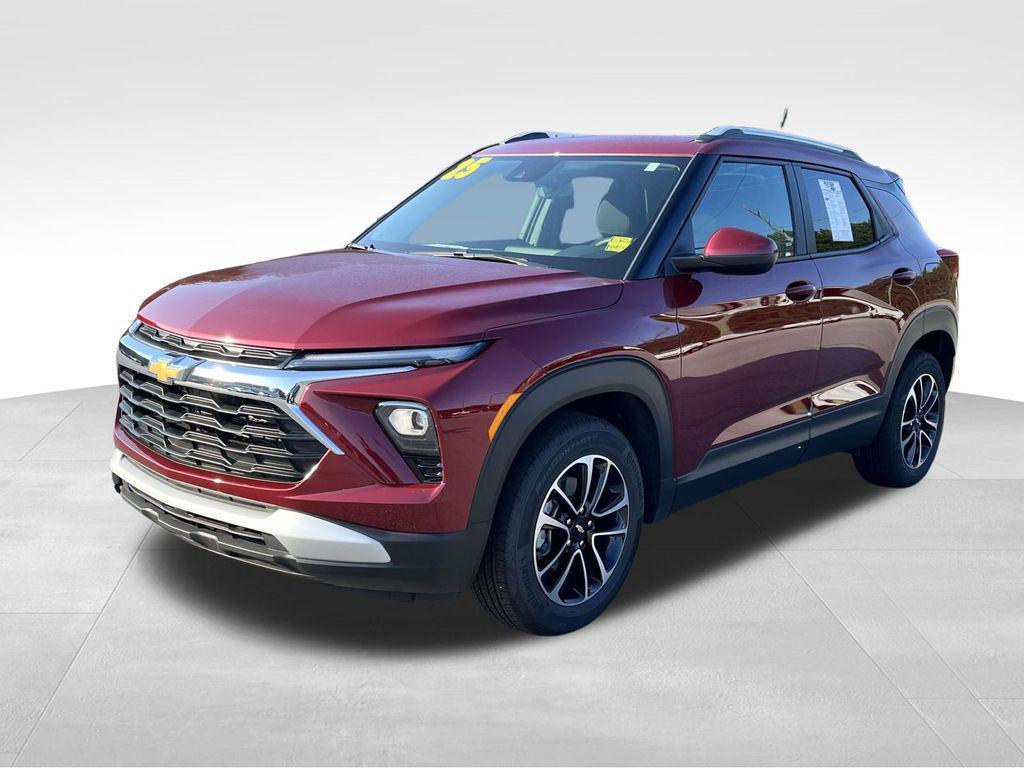 new 2025 Chevrolet TrailBlazer car, priced at $22,957