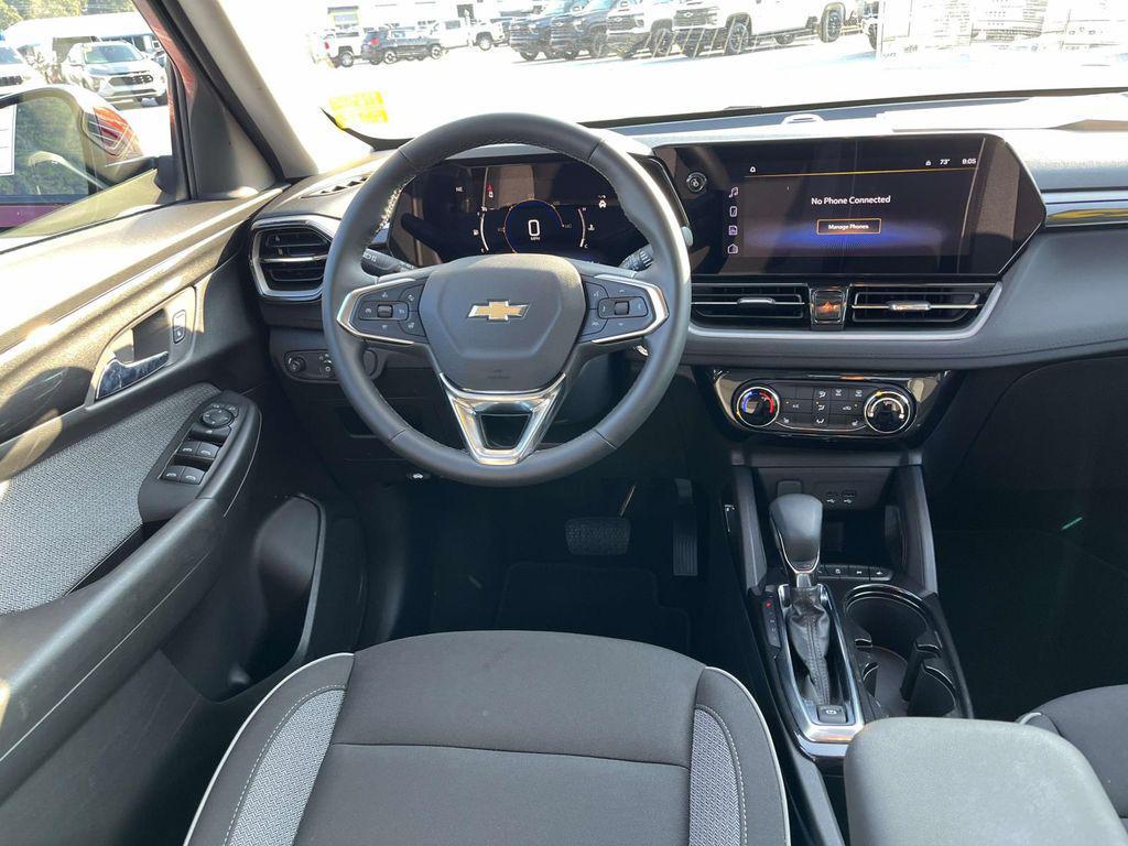 new 2025 Chevrolet TrailBlazer car, priced at $22,957