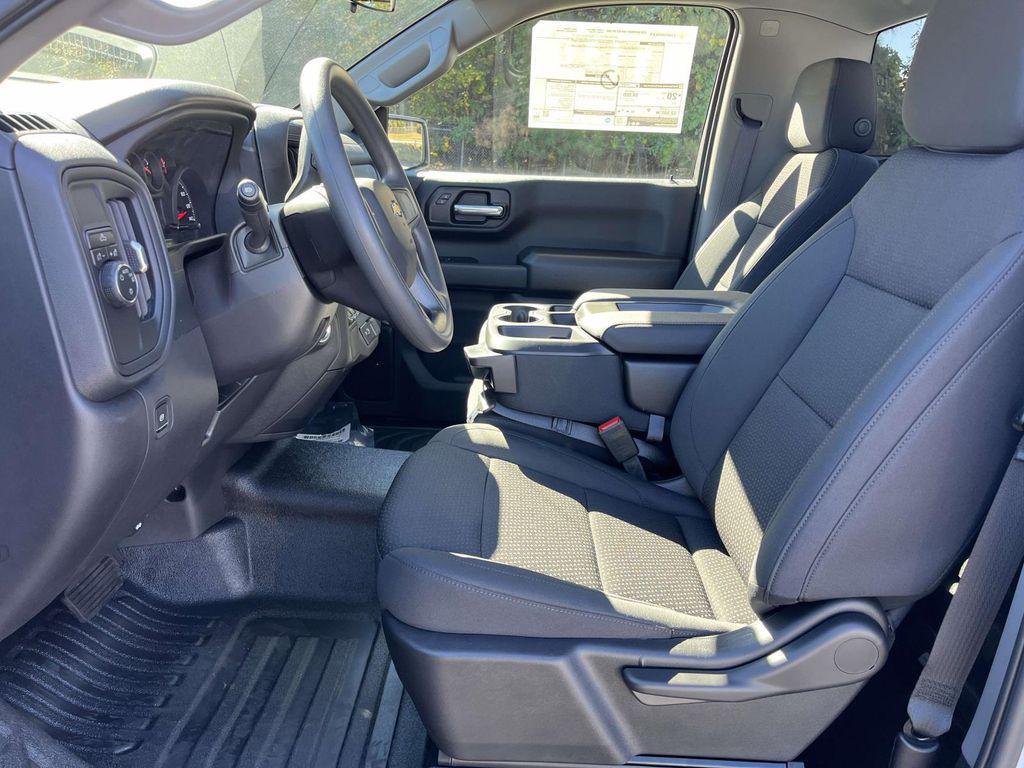 new 2026 Chevrolet Silverado 1500 car, priced at $33,673