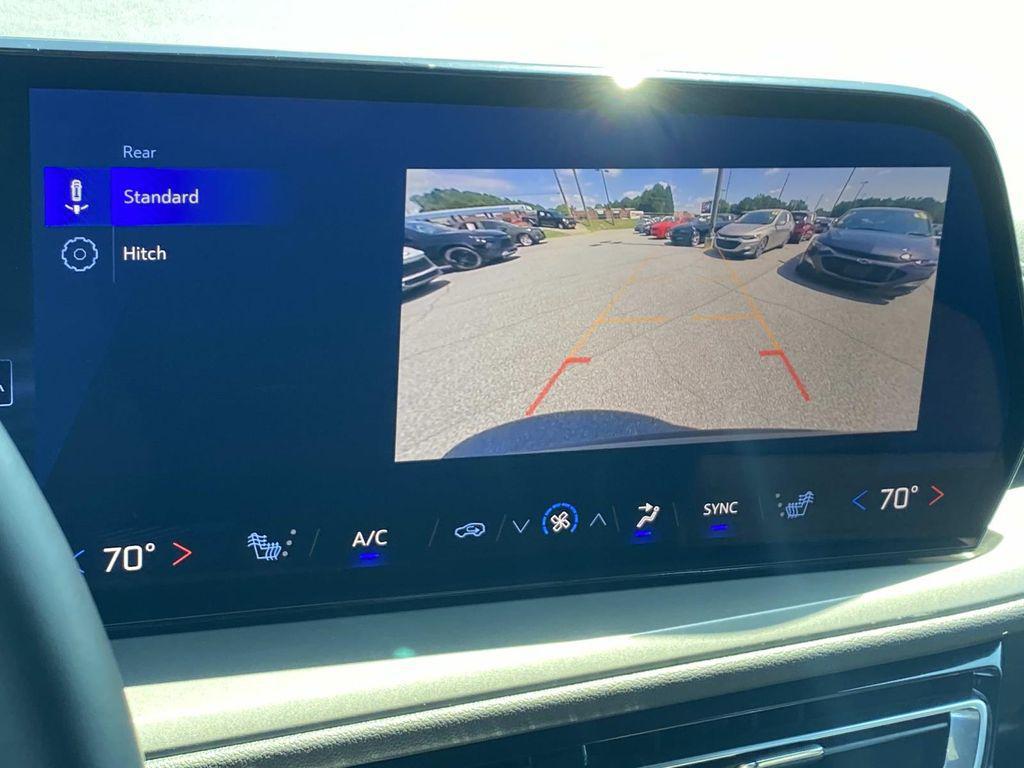 used 2025 Chevrolet Traverse car, priced at $36,290
