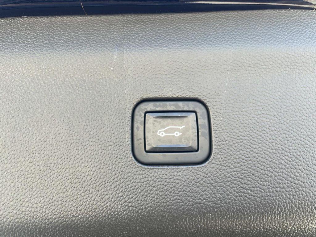 used 2022 Buick Enclave car, priced at $27,490