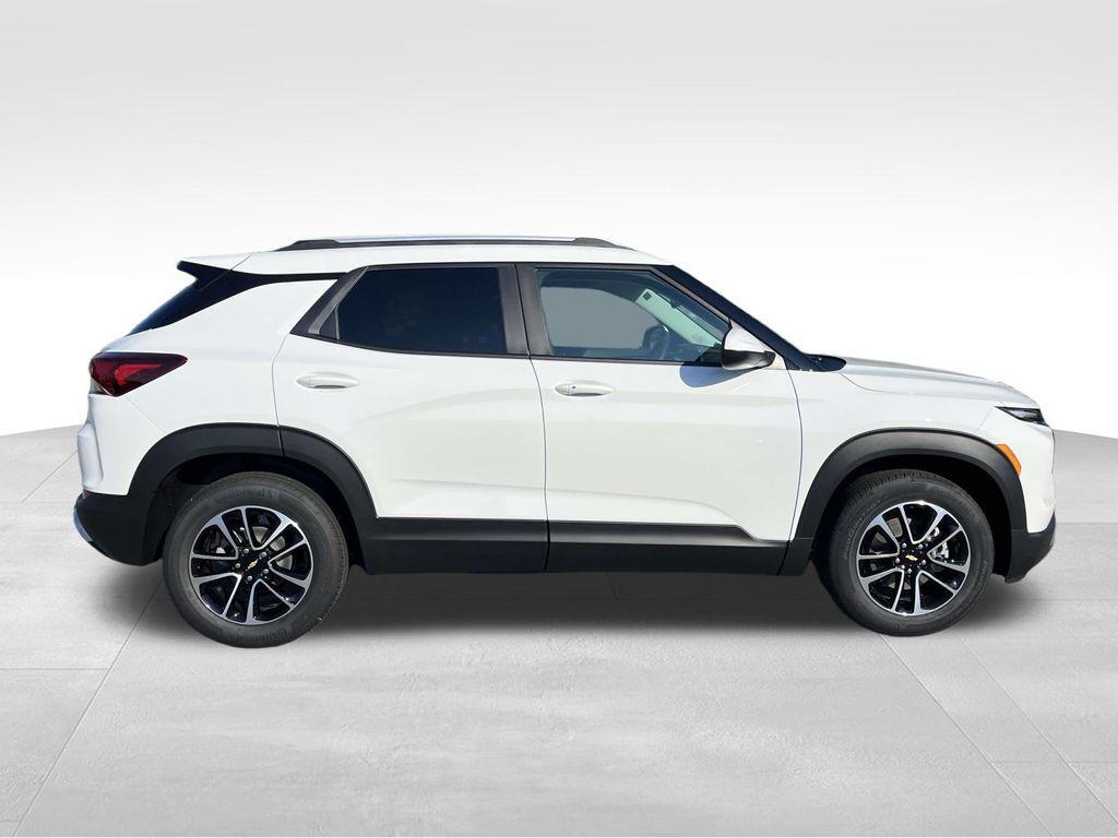 new 2026 Chevrolet TrailBlazer car, priced at $28,392