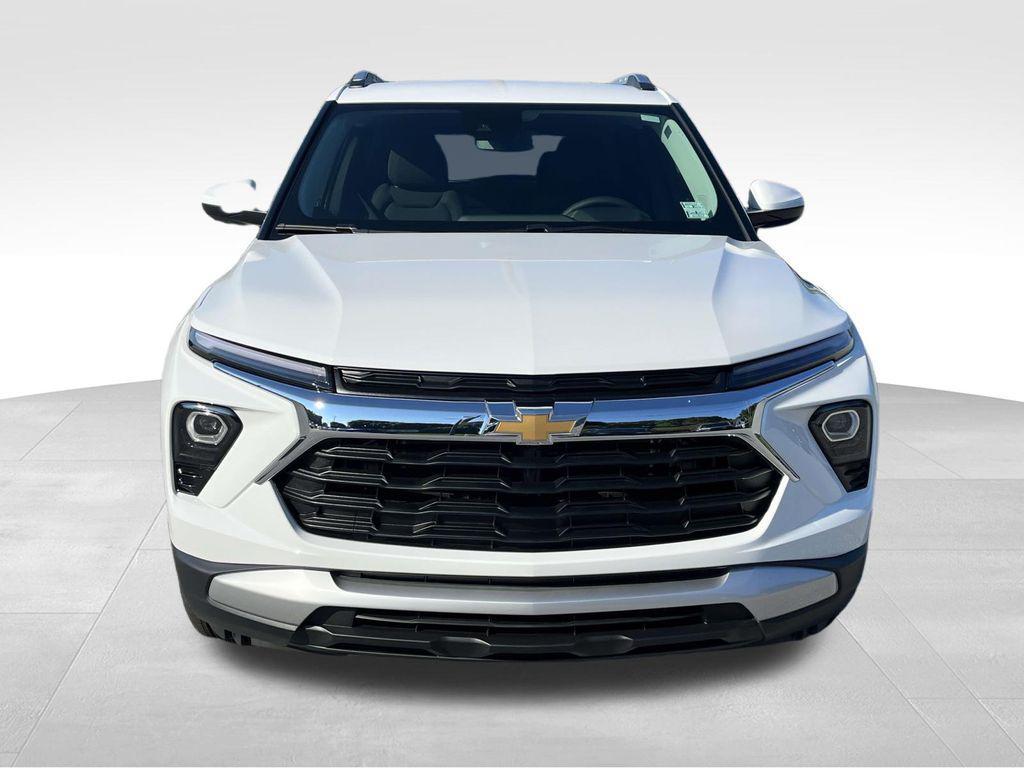 new 2026 Chevrolet TrailBlazer car, priced at $28,392