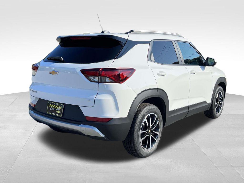 new 2026 Chevrolet TrailBlazer car, priced at $28,392