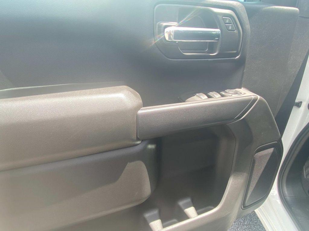 new 2025 Chevrolet Silverado 1500 car, priced at $37,837