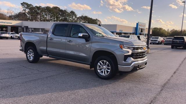 new 2025 Chevrolet Silverado 1500 car, priced at $45,105