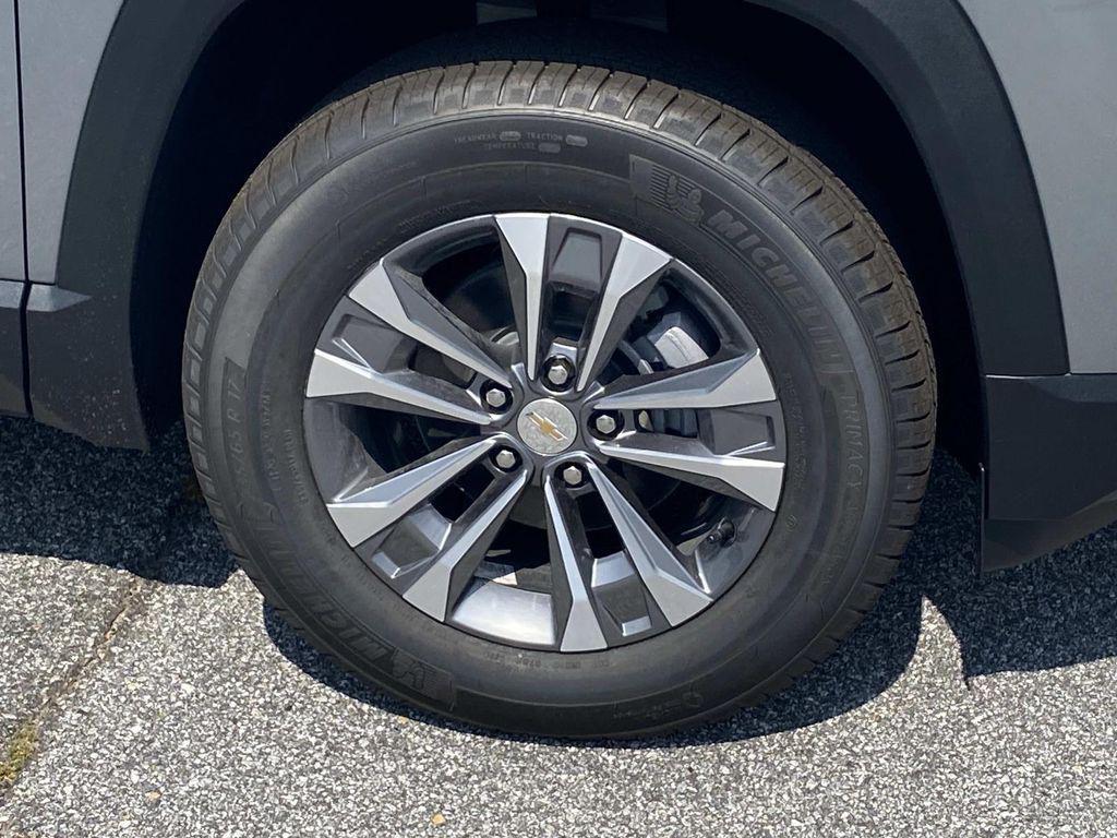 new 2026 Chevrolet Equinox car, priced at $33,547
