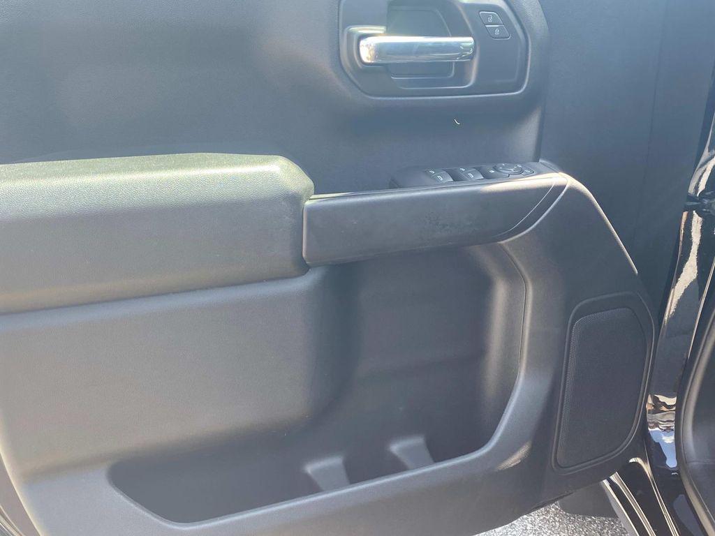used 2023 Chevrolet Silverado 1500 car, priced at $32,990