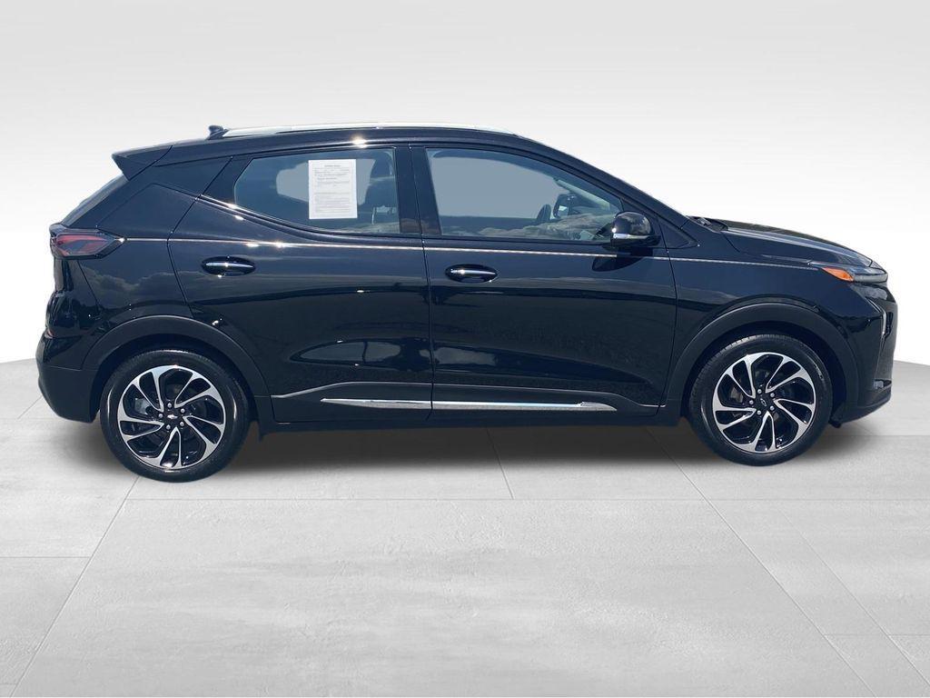 used 2022 Chevrolet Bolt EUV car, priced at $21,890