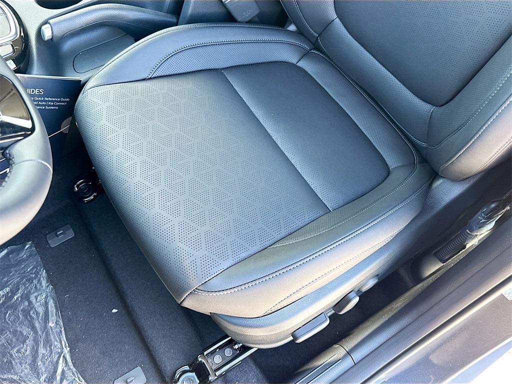 new 2026 Kia Seltos car, priced at $26,297