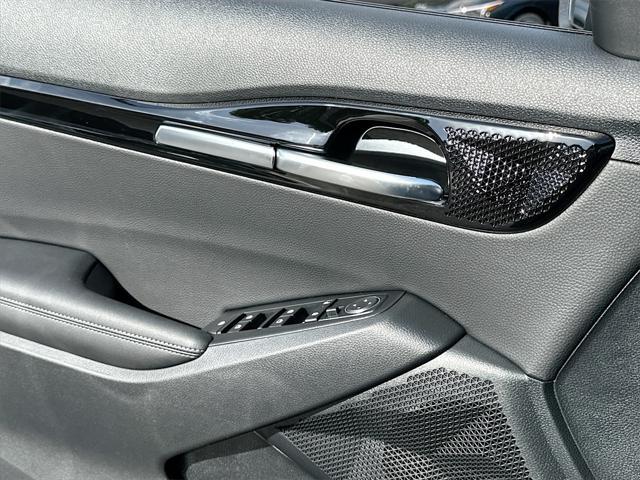 new 2025 Kia Seltos car, priced at $24,794