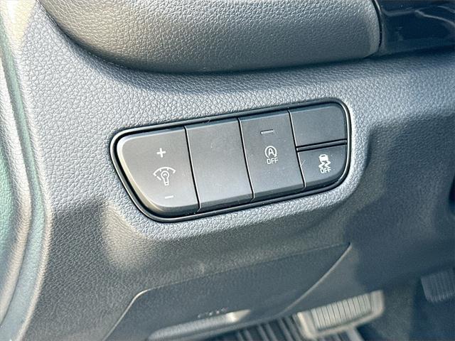 new 2025 Kia Seltos car, priced at $24,794