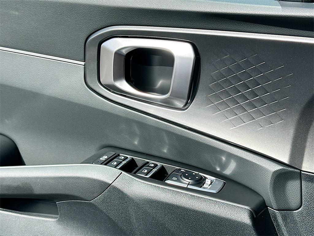 new 2025 Kia Sorento car, priced at $37,042