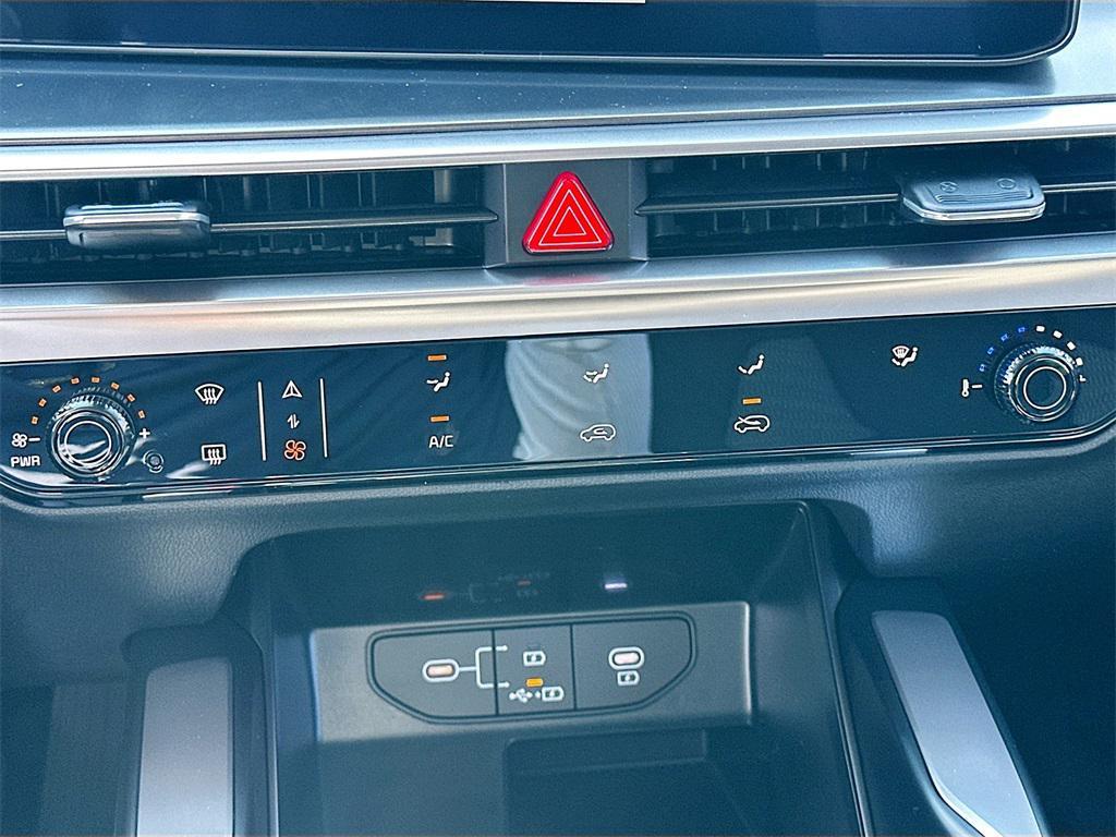 new 2026 Kia Sorento car, priced at $30,435