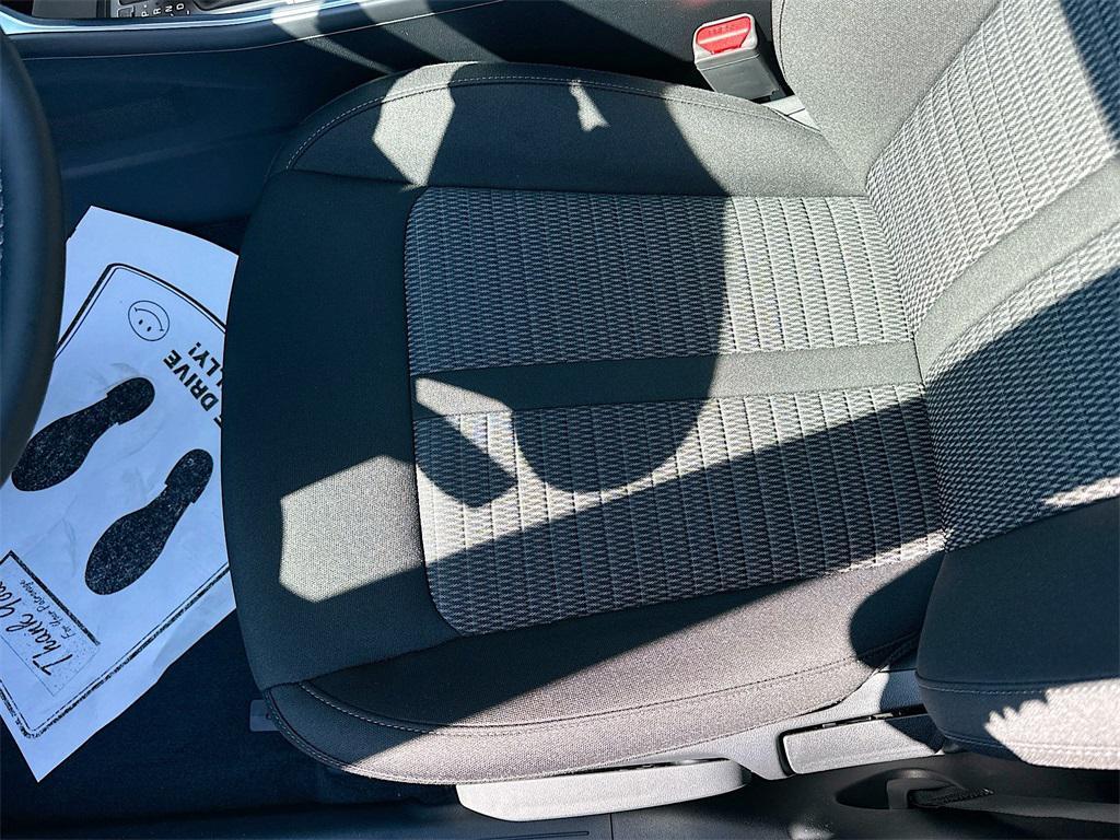 new 2026 Kia Sorento car, priced at $30,435