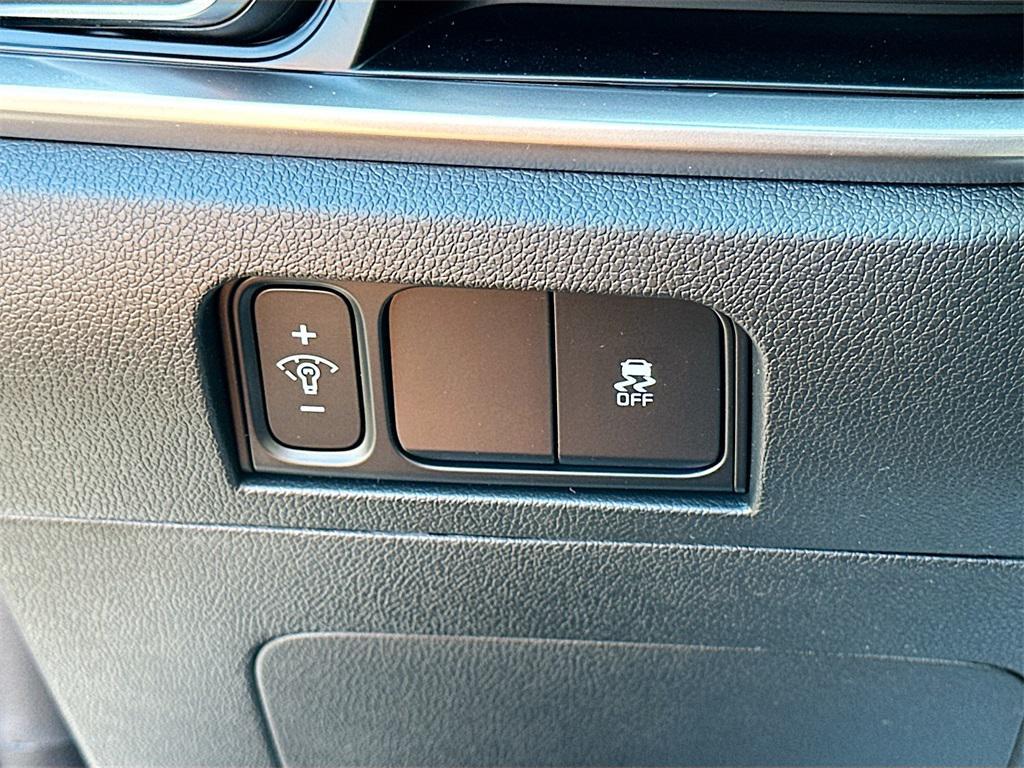 new 2026 Kia Sorento car, priced at $30,435