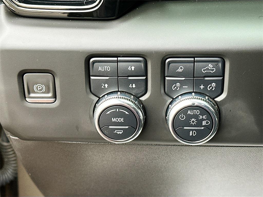 used 2023 GMC Sierra 1500 car, priced at $52,840