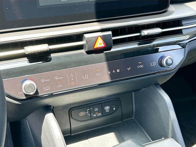 new 2026 Kia Sportage car, priced at $31,301