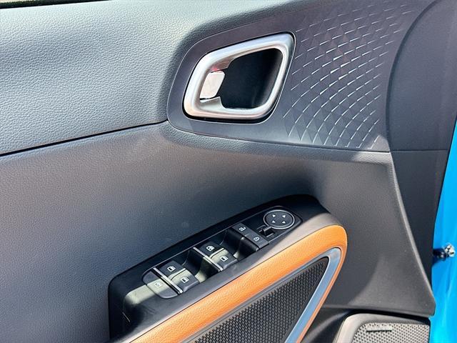 new 2025 Kia Soul car, priced at $25,698