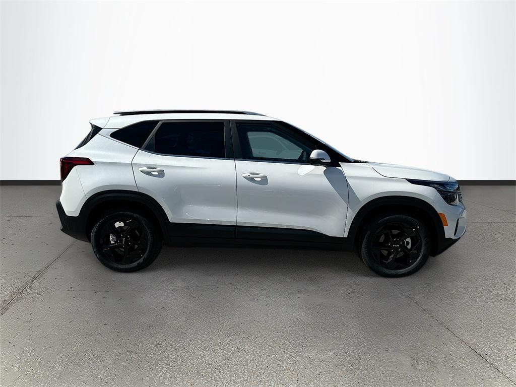 new 2026 Kia Seltos car, priced at $28,670