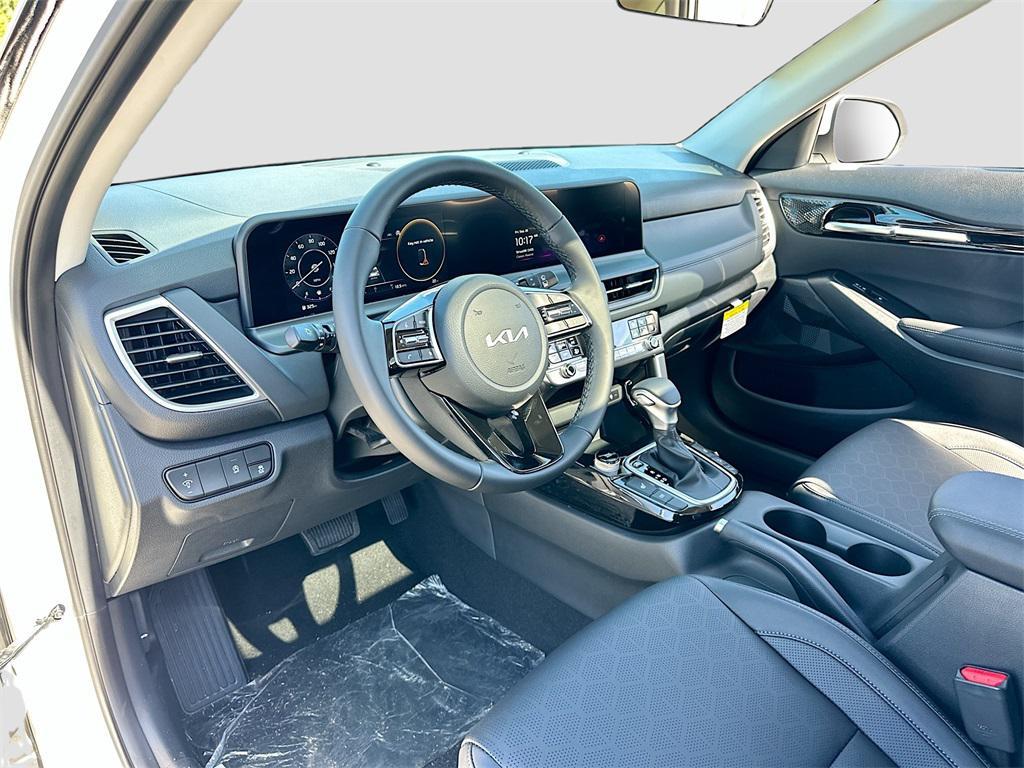 new 2026 Kia Seltos car, priced at $28,670