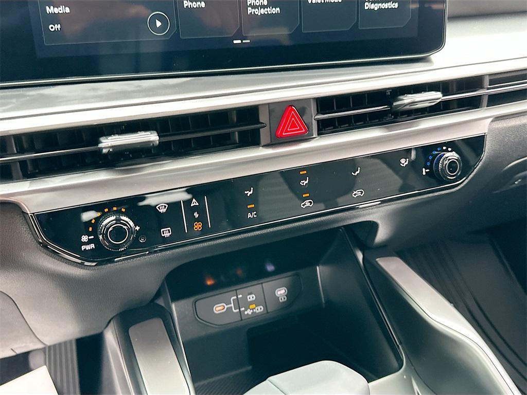 new 2026 Kia Sorento car, priced at $32,870