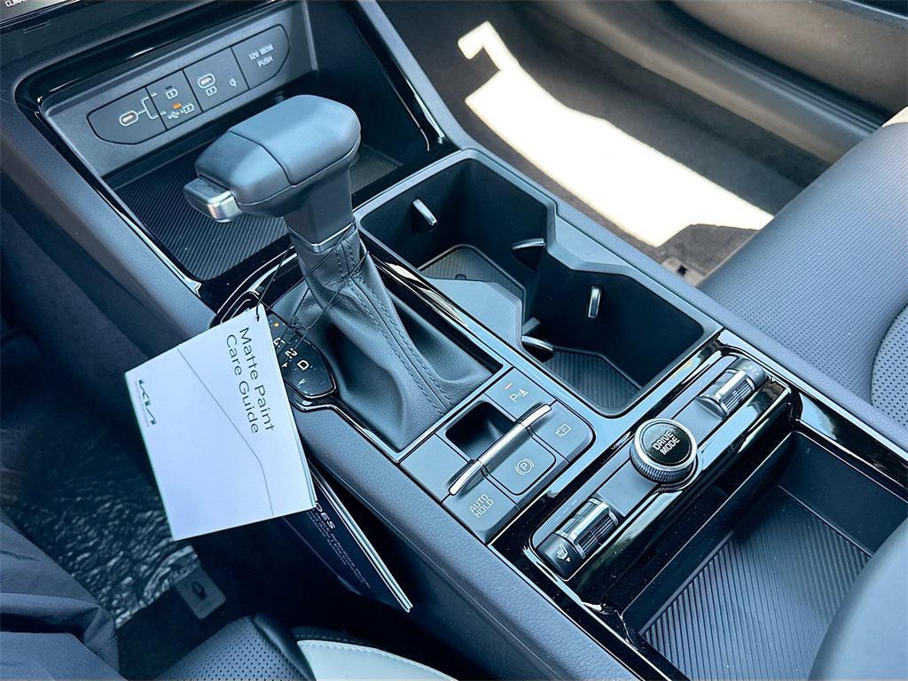 new 2025 Kia K5 car, priced at $27,710