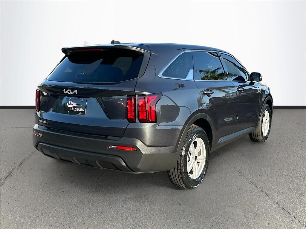 used 2023 Kia Sorento car, priced at $21,221