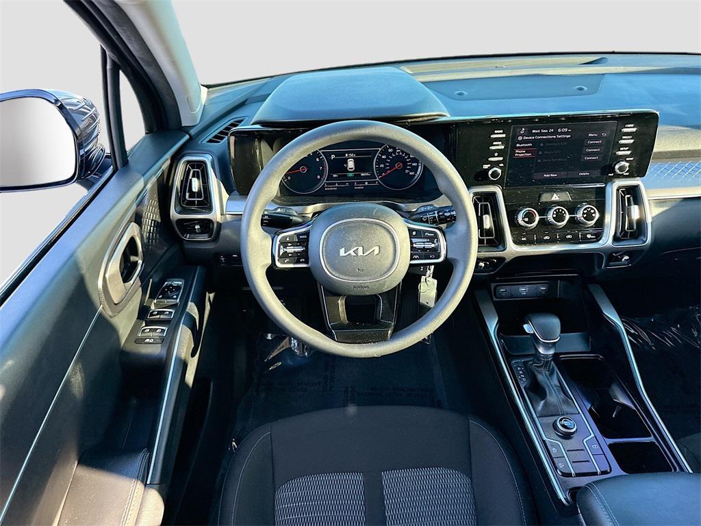 used 2023 Kia Sorento car, priced at $21,221