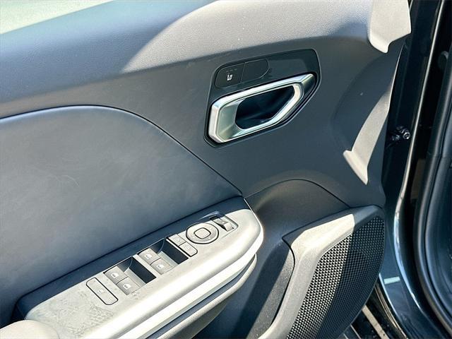 new 2025 Kia K4 car, priced at $23,345