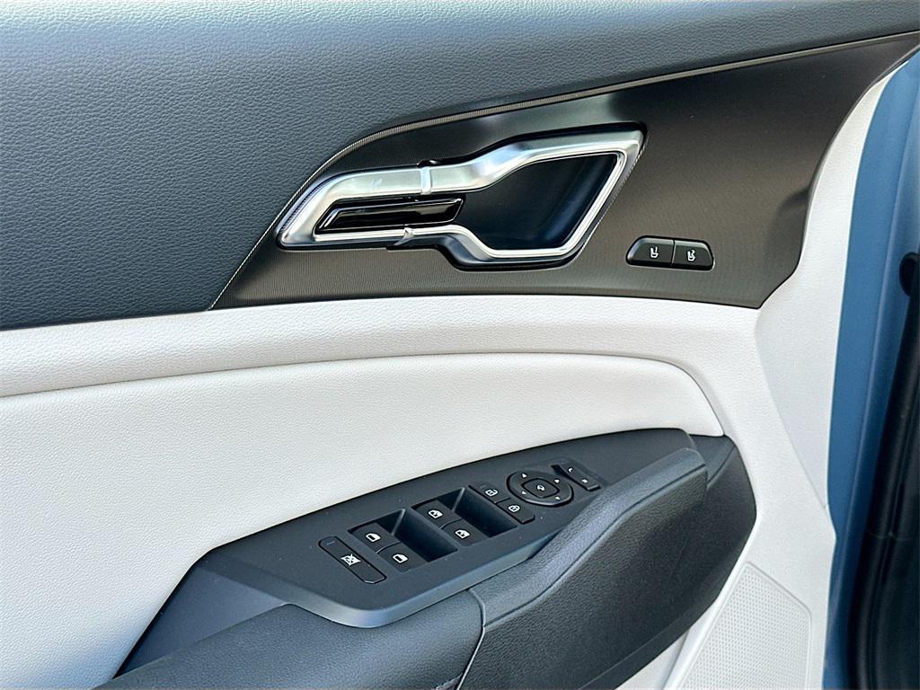 new 2026 Kia Sportage Hybrid car, priced at $40,022