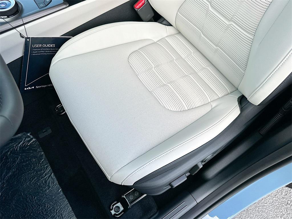 new 2026 Kia Sportage Hybrid car, priced at $40,022