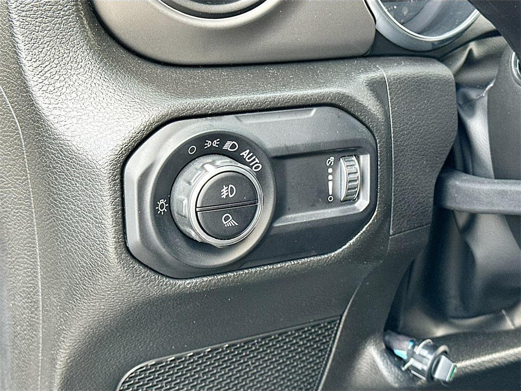 used 2023 Jeep Gladiator car, priced at $29,991