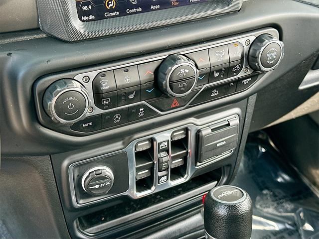 used 2023 Jeep Gladiator car, priced at $32,881