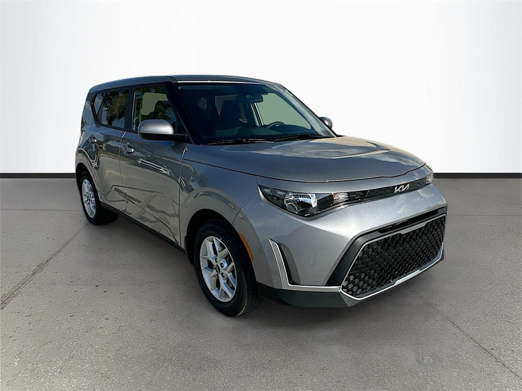 new 2025 Kia Soul car, priced at $21,132