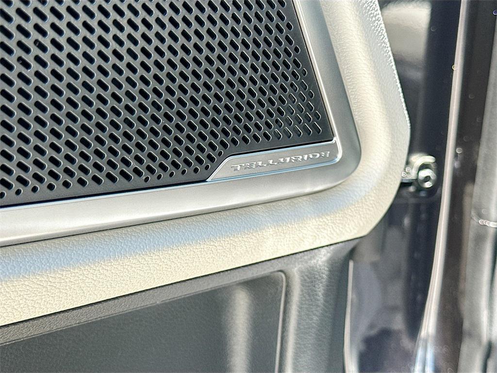 new 2025 Kia Telluride car, priced at $38,097
