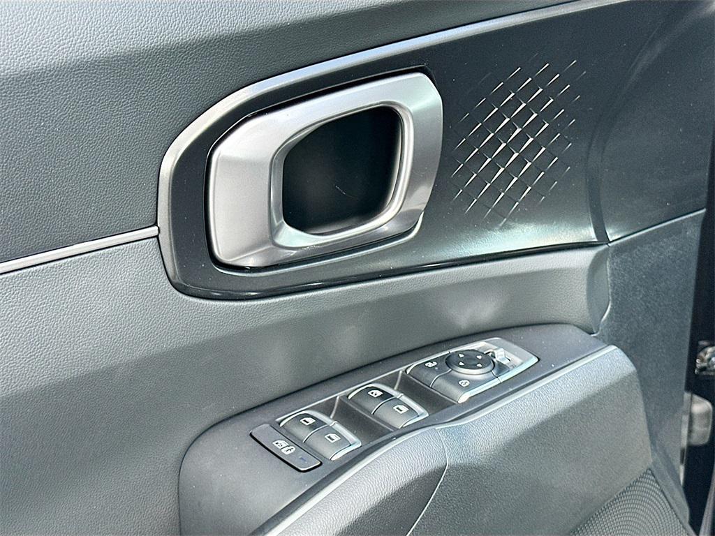 new 2026 Kia Sorento car, priced at $30,338