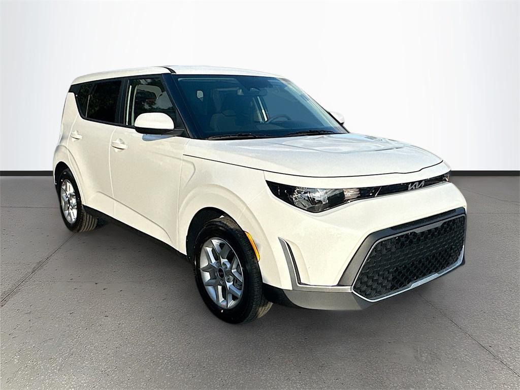 new 2025 Kia Soul car, priced at $21,051
