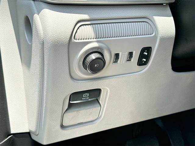 used 2024 Jeep Wagoneer car, priced at $51,991
