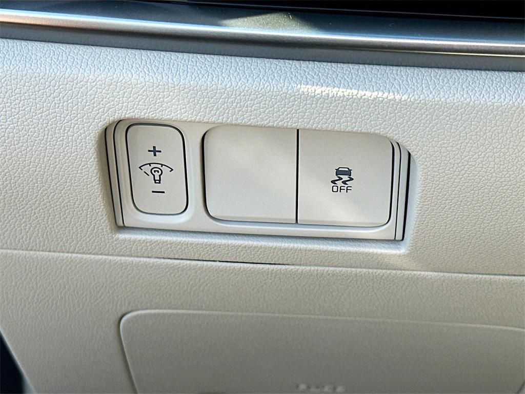 new 2026 Kia Sorento car, priced at $34,341