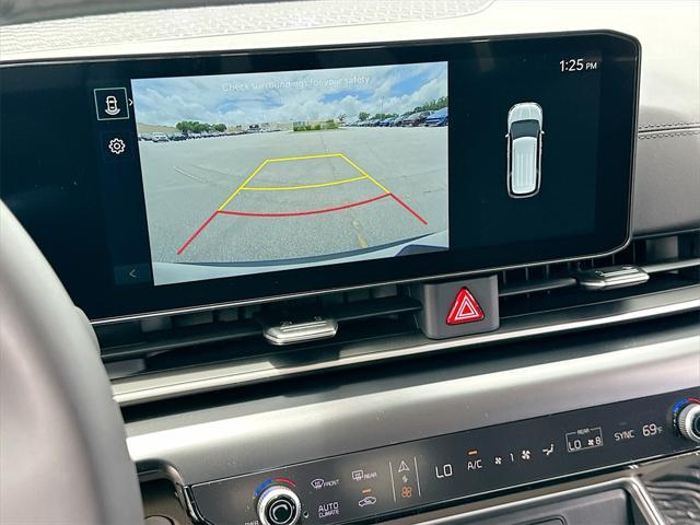 new 2025 Kia Carnival car, priced at $38,435