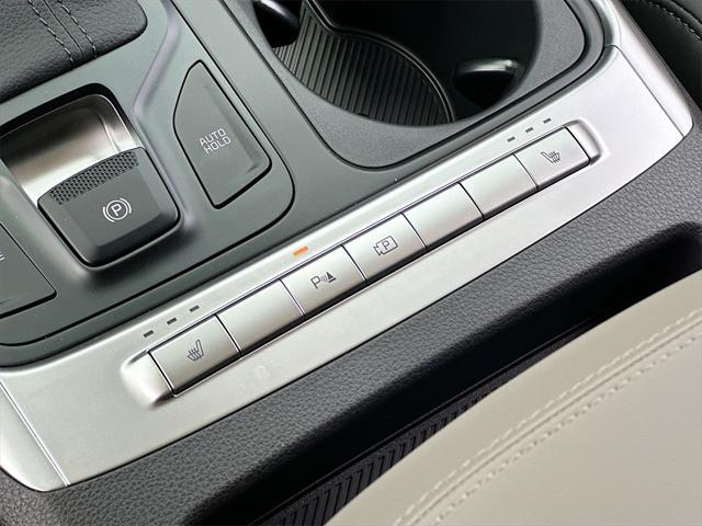 new 2025 Kia Carnival car, priced at $38,435