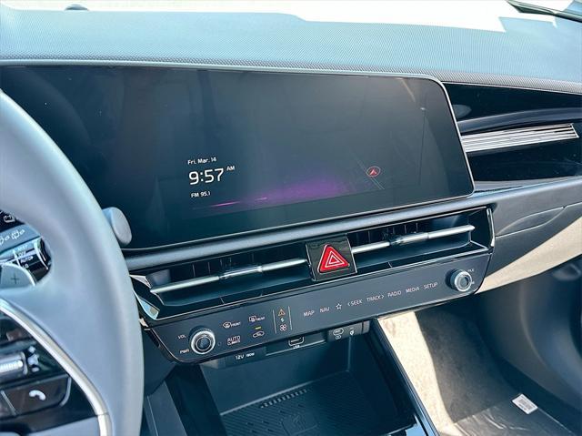 new 2025 Kia Niro car, priced at $29,885
