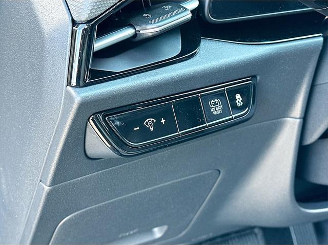new 2025 Kia Niro car, priced at $29,885