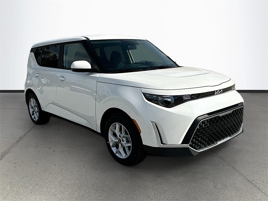 new 2025 Kia Soul car, priced at $21,322