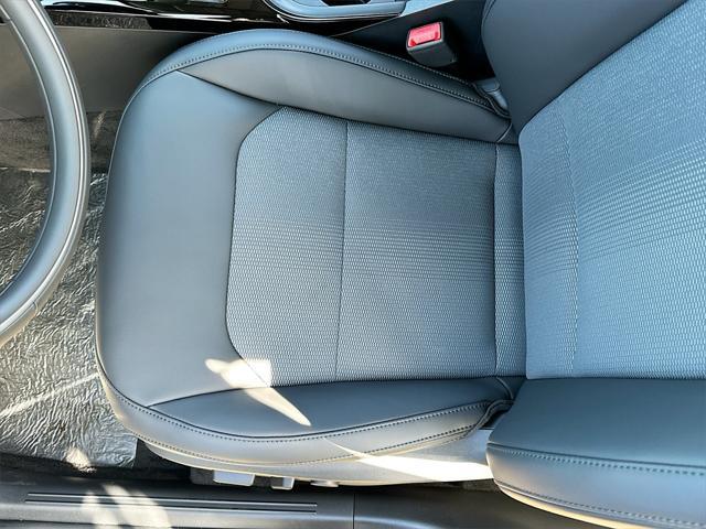new 2025 Kia Niro car, priced at $28,983