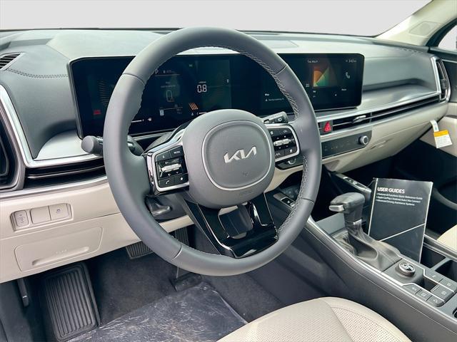 new 2025 Kia Sorento car, priced at $33,746